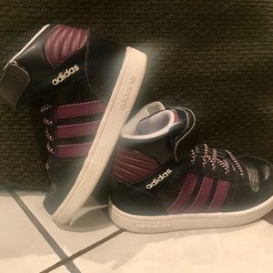 EUC girls Adidas Hightops! 👟